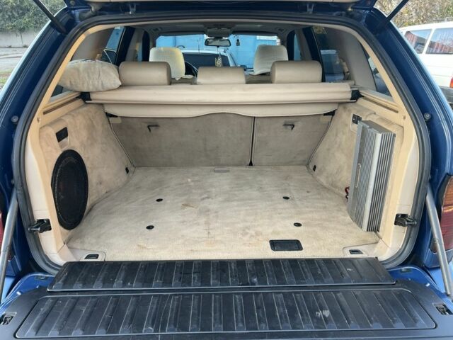 Синий БМВ Х5, объемом двигателя 4.4 л и пробегом 429 тыс. км за 7999 $, фото 8 на Automoto.ua