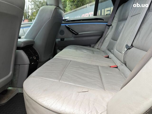 Синий БМВ Х5, объемом двигателя 4.4 л и пробегом 383 тыс. км за 7500 $, фото 12 на Automoto.ua