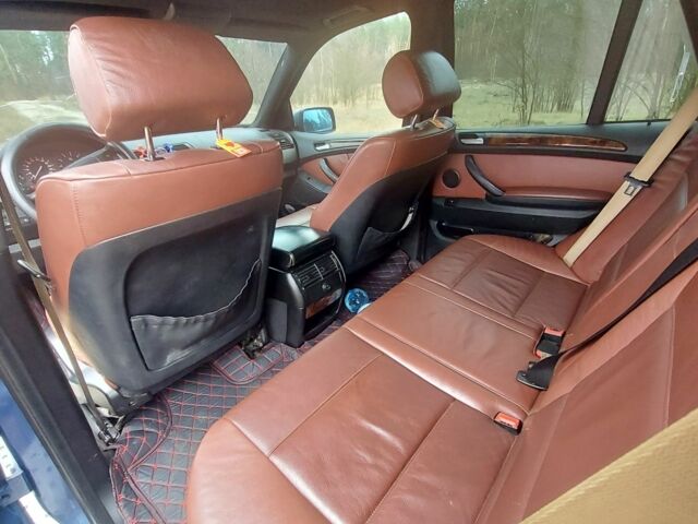 Синий БМВ Х5, объемом двигателя 3 л и пробегом 370 тыс. км за 7600 $, фото 5 на Automoto.ua