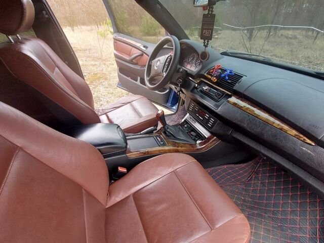 Синий БМВ Х5, объемом двигателя 3 л и пробегом 370 тыс. км за 7600 $, фото 7 на Automoto.ua