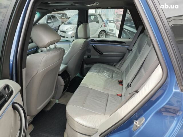 Синий БМВ Х5, объемом двигателя 4.4 л и пробегом 383 тыс. км за 7500 $, фото 10 на Automoto.ua