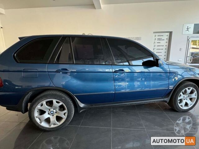 Синий БМВ Х5, объемом двигателя 3 л и пробегом 300 тыс. км за 8500 $, фото 7 на Automoto.ua