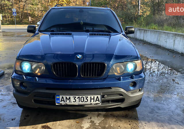 Синій БМВ Х5, об'ємом двигуна 4.4 л та пробігом 259 тис. км за 10000 $, фото 3 на Automoto.ua