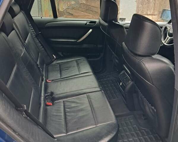 Синий БМВ Х5, объемом двигателя 4.4 л и пробегом 340 тыс. км за 6200 $, фото 14 на Automoto.ua