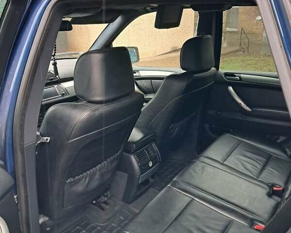 Синий БМВ Х5, объемом двигателя 4.4 л и пробегом 340 тыс. км за 6200 $, фото 11 на Automoto.ua