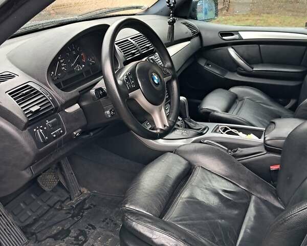 Синий БМВ Х5, объемом двигателя 4.4 л и пробегом 340 тыс. км за 6200 $, фото 10 на Automoto.ua