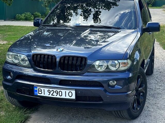 Синий БМВ Х5, объемом двигателя 3 л и пробегом 425 тыс. км за 10000 $, фото 1 на Automoto.ua
