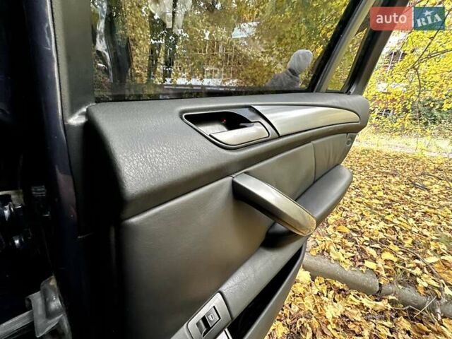 Синий БМВ Х5, объемом двигателя 2.99 л и пробегом 340 тыс. км за 9500 $, фото 21 на Automoto.ua