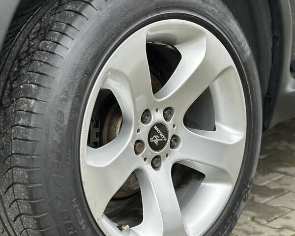 Синий БМВ Х5, объемом двигателя 3 л и пробегом 343 тыс. км за 9399 $, фото 26 на Automoto.ua