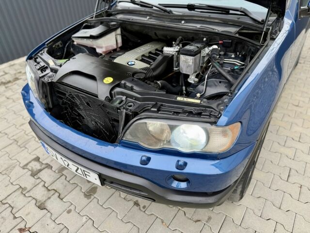 Синій БМВ Х5, об'ємом двигуна 3 л та пробігом 280 тис. км за 5700 $, фото 10 на Automoto.ua