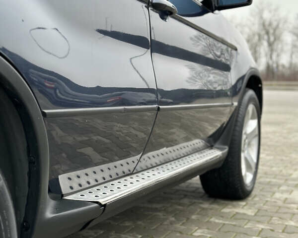 Синий БМВ Х5, объемом двигателя 3 л и пробегом 343 тыс. км за 9399 $, фото 24 на Automoto.ua
