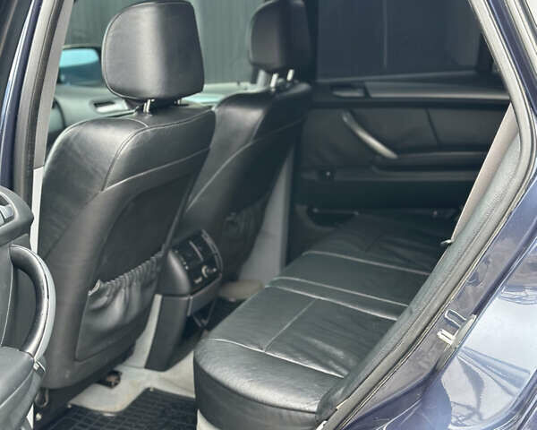 Синий БМВ Х5, объемом двигателя 3 л и пробегом 343 тыс. км за 9399 $, фото 10 на Automoto.ua