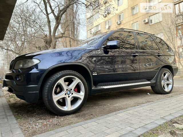 Синий БМВ Х5, объемом двигателя 4.4 л и пробегом 335 тыс. км за 11800 $, фото 1 на Automoto.ua