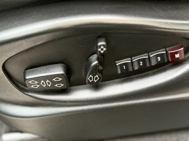 Синій БМВ Х5, об'ємом двигуна 3 л та пробігом 280 тис. км за 5700 $, фото 18 на Automoto.ua