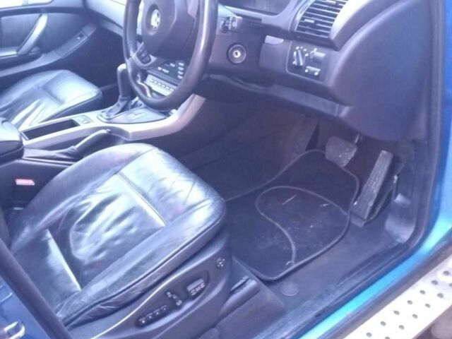 Синий БМВ Х5, объемом двигателя 3 л и пробегом 220 тыс. км за 4500 $, фото 4 на Automoto.ua