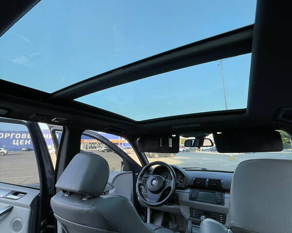 Синий БМВ Х5, объемом двигателя 3 л и пробегом 380 тыс. км за 12000 $, фото 27 на Automoto.ua