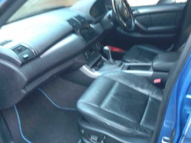 Синий БМВ Х5, объемом двигателя 3 л и пробегом 220 тыс. км за 4500 $, фото 7 на Automoto.ua