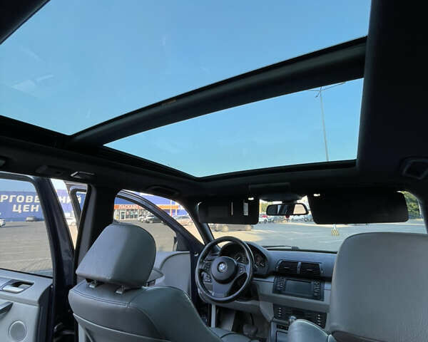 Синий БМВ Х5, объемом двигателя 3 л и пробегом 380 тыс. км за 12000 $, фото 25 на Automoto.ua
