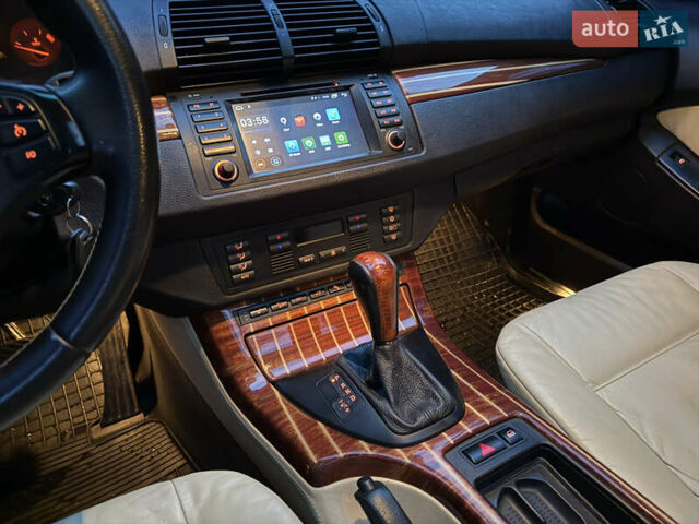 Синий БМВ Х5, объемом двигателя 3 л и пробегом 333 тыс. км за 9700 $, фото 25 на Automoto.ua