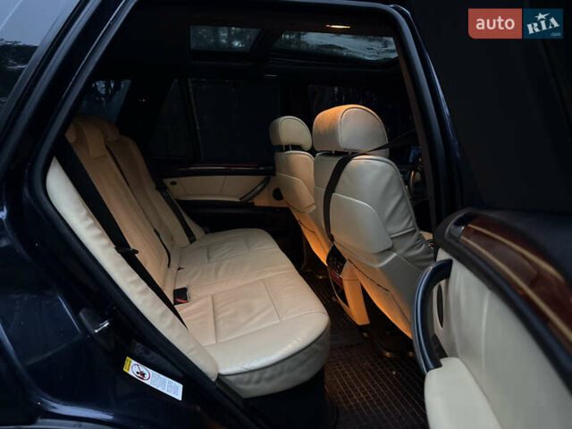 Синий БМВ Х5, объемом двигателя 3 л и пробегом 333 тыс. км за 9700 $, фото 17 на Automoto.ua