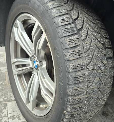 Синий БМВ Х5, объемом двигателя 4.4 л и пробегом 301 тыс. км за 8900 $, фото 24 на Automoto.ua