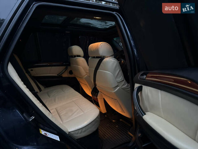 Синий БМВ Х5, объемом двигателя 3 л и пробегом 333 тыс. км за 9700 $, фото 18 на Automoto.ua
