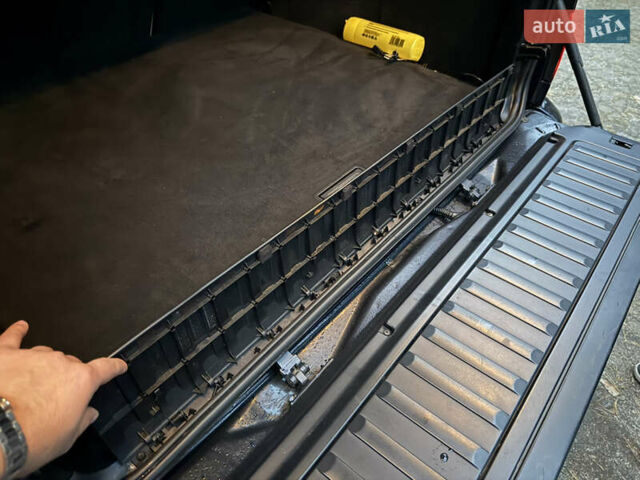 Синий БМВ Х5, объемом двигателя 3 л и пробегом 333 тыс. км за 9700 $, фото 41 на Automoto.ua