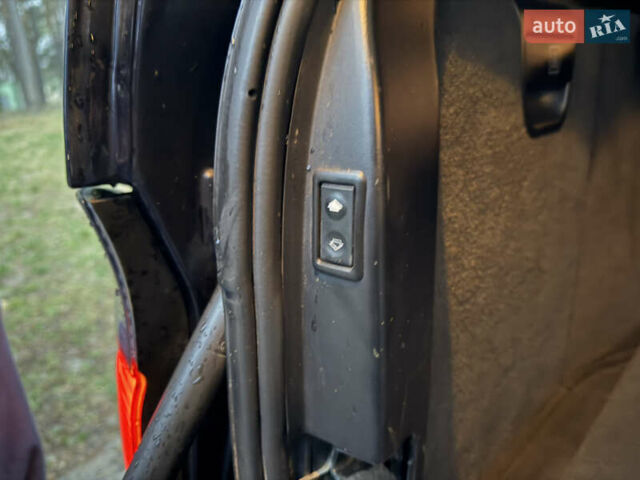 Синий БМВ Х5, объемом двигателя 3 л и пробегом 333 тыс. км за 9700 $, фото 42 на Automoto.ua