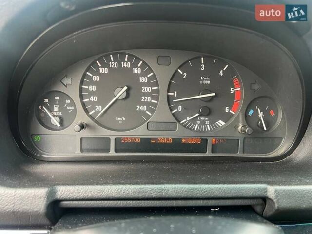 Синий БМВ Х5, объемом двигателя 3 л и пробегом 255 тыс. км за 11700 $, фото 11 на Automoto.ua