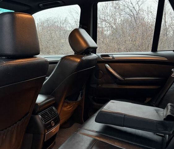 Синий БМВ Х5, объемом двигателя 3 л и пробегом 300 тыс. км за 6200 $, фото 21 на Automoto.ua