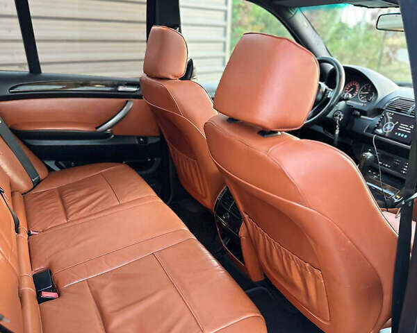 Синий БМВ Х5, объемом двигателя 3 л и пробегом 350 тыс. км за 7400 $, фото 11 на Automoto.ua