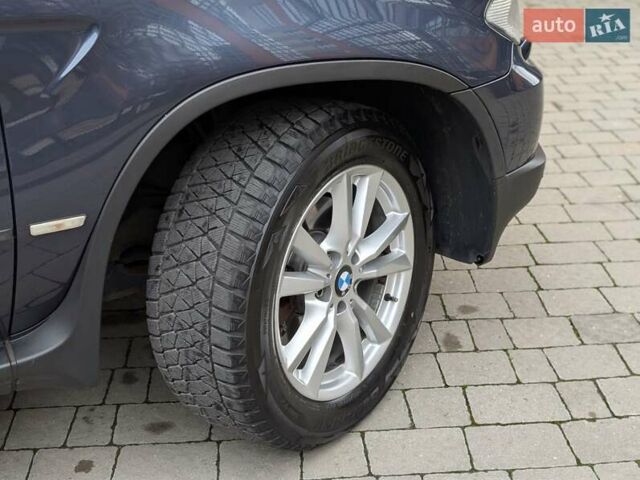 Синій БМВ Х5, об'ємом двигуна 3 л та пробігом 362 тис. км за 12700 $, фото 13 на Automoto.ua
