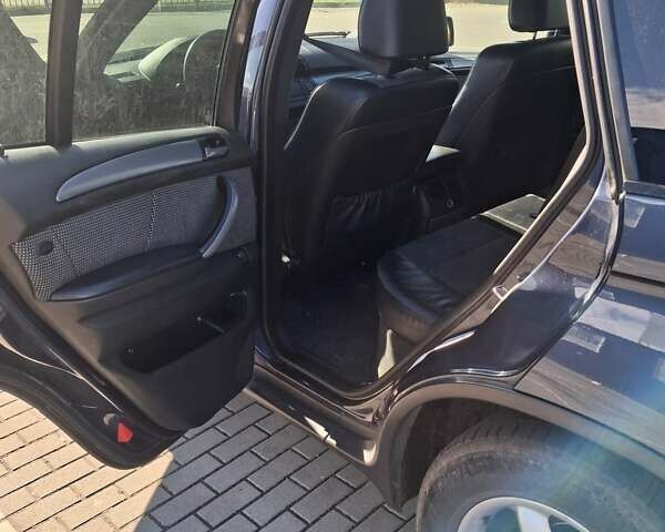 Синий БМВ Х5, объемом двигателя 2.99 л и пробегом 360 тыс. км за 10700 $, фото 7 на Automoto.ua