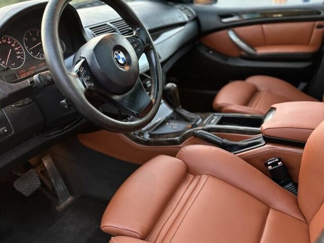 Синий БМВ Х5, объемом двигателя 3 л и пробегом 350 тыс. км за 7400 $, фото 5 на Automoto.ua