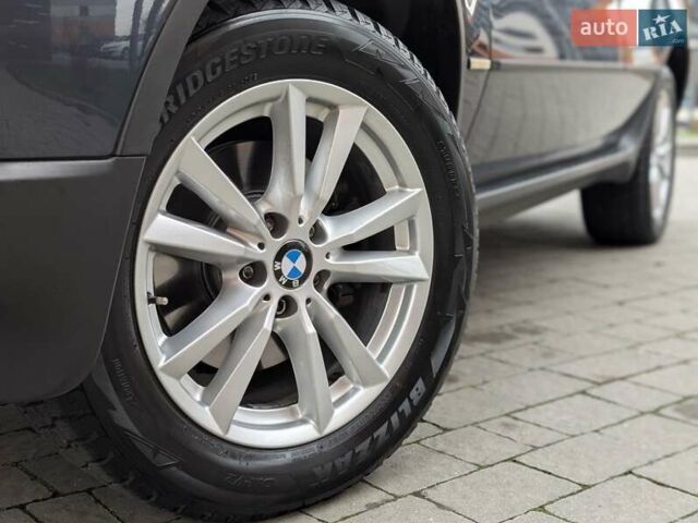 Синій БМВ Х5, об'ємом двигуна 3 л та пробігом 362 тис. км за 12700 $, фото 4 на Automoto.ua