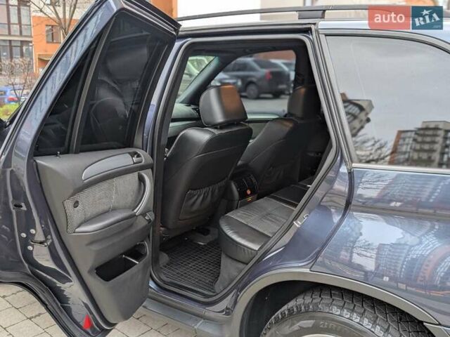 Синій БМВ Х5, об'ємом двигуна 3 л та пробігом 362 тис. км за 12700 $, фото 50 на Automoto.ua