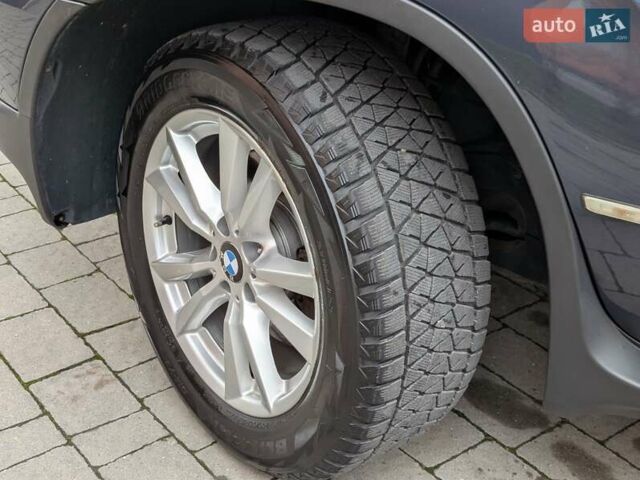 Синій БМВ Х5, об'ємом двигуна 3 л та пробігом 362 тис. км за 12700 $, фото 6 на Automoto.ua