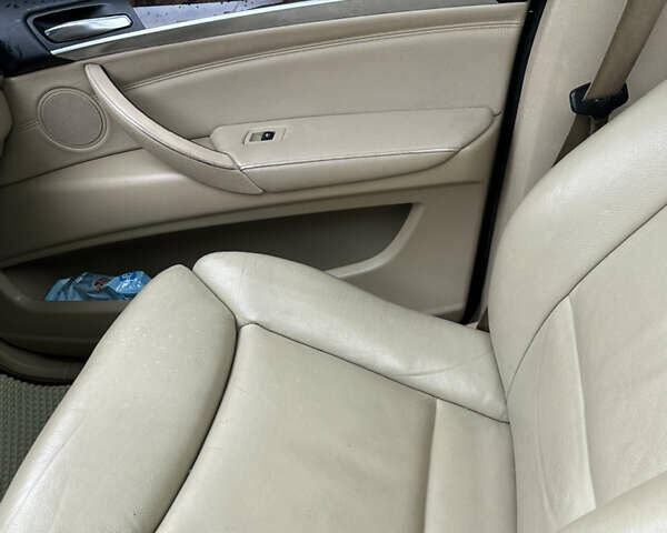 Синій БМВ Х5, об'ємом двигуна 3 л та пробігом 377 тис. км за 9000 $, фото 10 на Automoto.ua