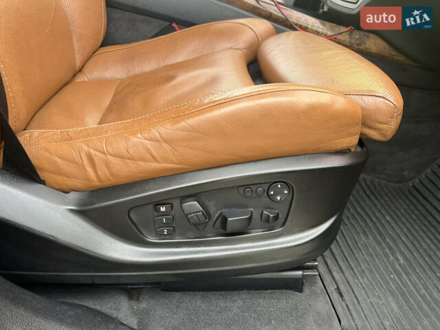 Синий БМВ Х5, объемом двигателя 3 л и пробегом 286 тыс. км за 13000 $, фото 12 на Automoto.ua