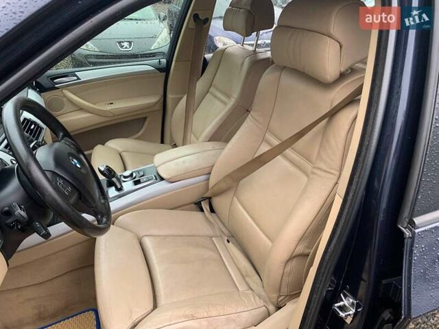 Синій БМВ Х5, об'ємом двигуна 2.99 л та пробігом 294 тис. км за 12999 $, фото 12 на Automoto.ua