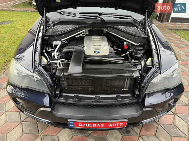 Синій БМВ Х5, об'ємом двигуна 2.99 л та пробігом 298 тис. км за 13999 $, фото 30 на Automoto.ua