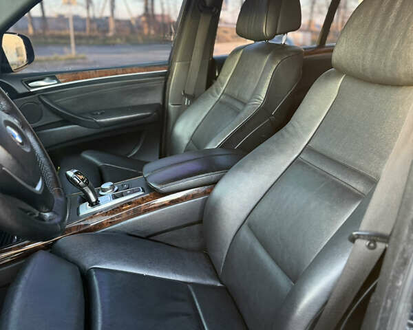 Синий БМВ Х5, объемом двигателя 2.99 л и пробегом 244 тыс. км за 16900 $, фото 41 на Automoto.ua