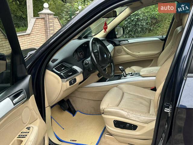 Синий БМВ Х5, объемом двигателя 3 л и пробегом 276 тыс. км за 13199 $, фото 30 на Automoto.ua