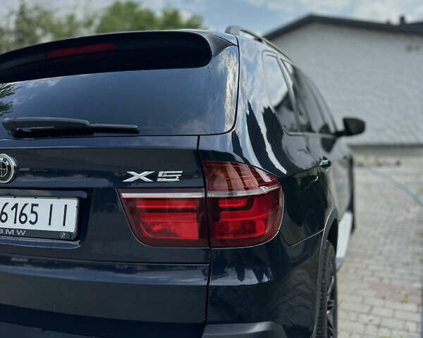 Синий БМВ Х5, объемом двигателя 2.99 л и пробегом 440 тыс. км за 14000 $, фото 7 на Automoto.ua