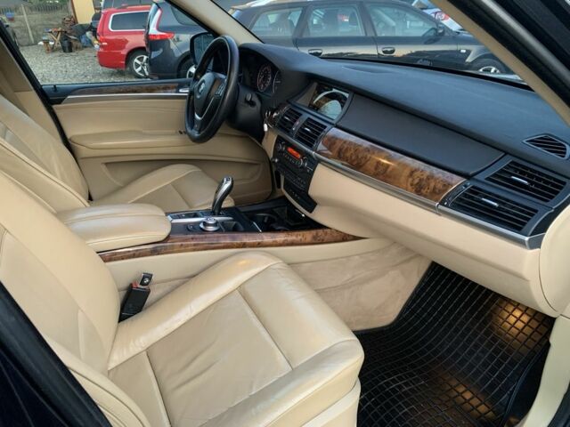 Синий БМВ Х5, объемом двигателя 3 л и пробегом 260 тыс. км за 13999 $, фото 9 на Automoto.ua