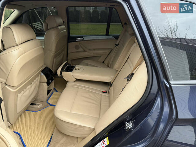 Синій БМВ Х5, об'ємом двигуна 2.99 л та пробігом 298 тис. км за 13999 $, фото 33 на Automoto.ua