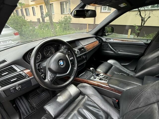 Синий БМВ Х5, объемом двигателя 3 л и пробегом 240 тыс. км за 11999 $, фото 6 на Automoto.ua