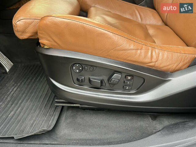 Синий БМВ Х5, объемом двигателя 3 л и пробегом 286 тыс. км за 13000 $, фото 11 на Automoto.ua