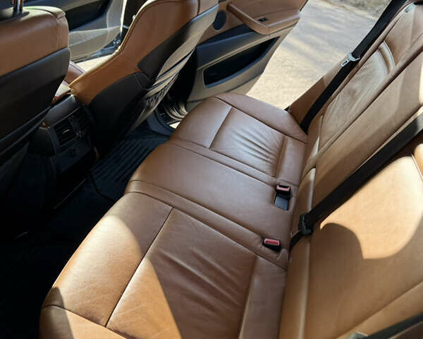 Синий БМВ Х5, объемом двигателя 3 л и пробегом 286 тыс. км за 13000 $, фото 13 на Automoto.ua