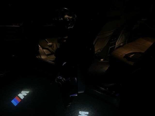 Синий БМВ Х5, объемом двигателя 3 л и пробегом 302 тыс. км за 17390 $, фото 19 на Automoto.ua